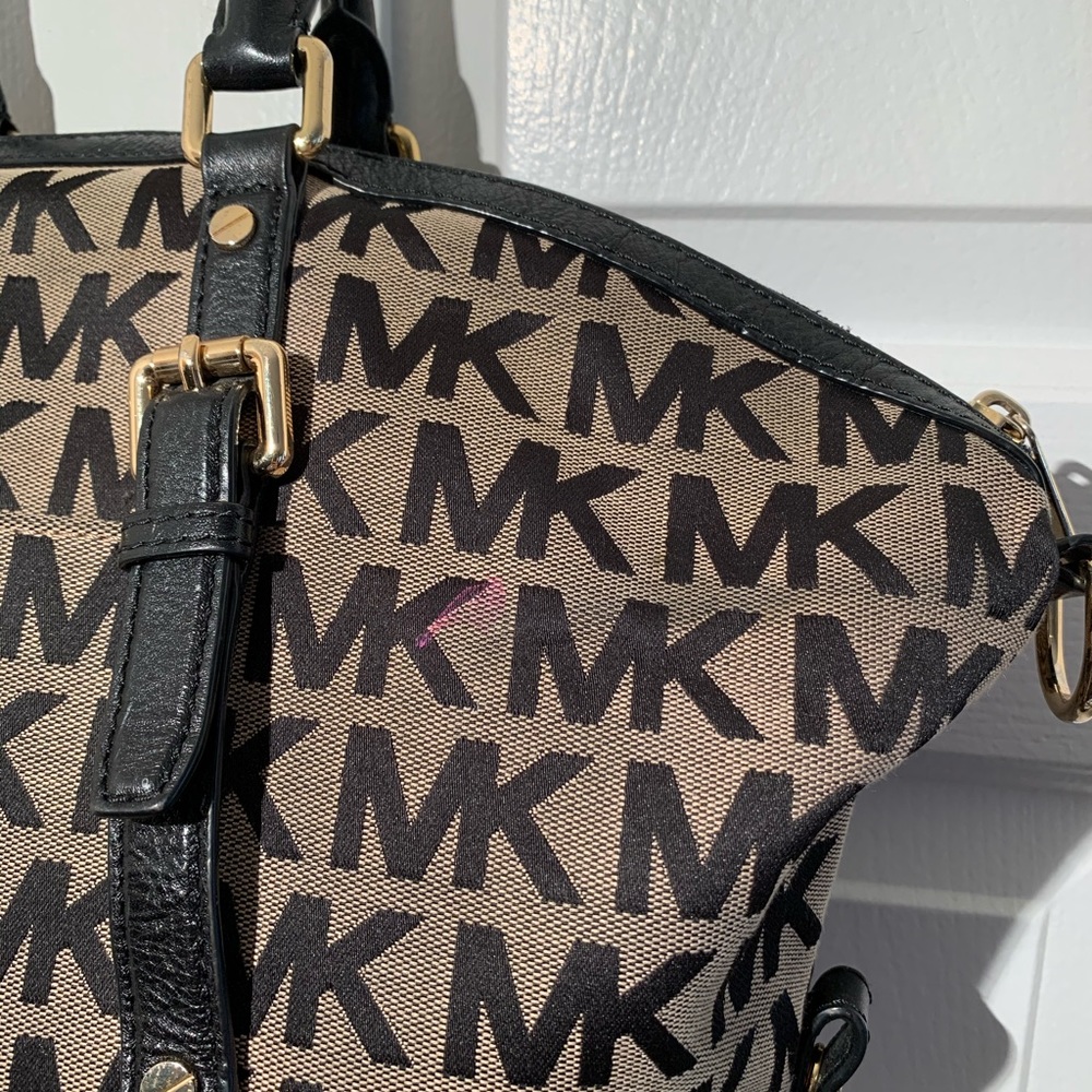 Michael Kors Authentic Small Duffle Ginger - Picture 6 of 7